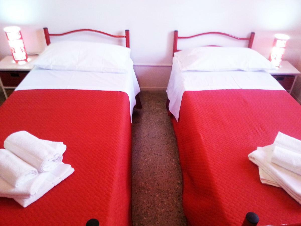 B&B Night & Day Cosenza Eksteriør bilde